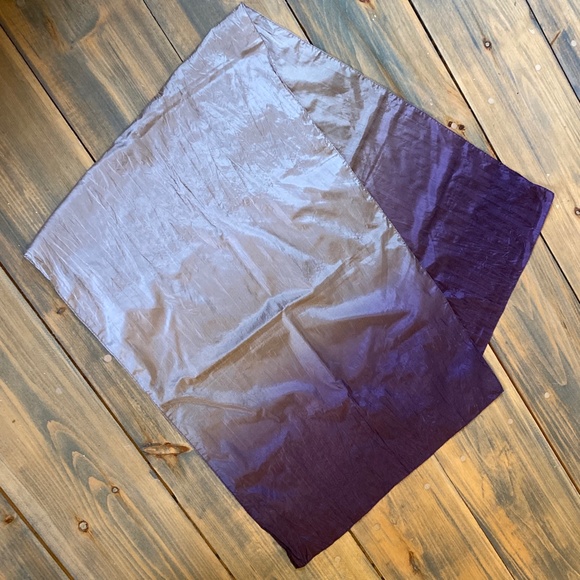 Danier Accessories - Pure silk Danier scarf